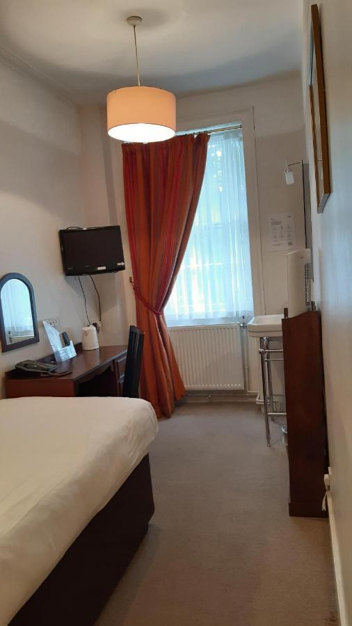 לונדון Crescent Hotel מראה חיצוני תמונה